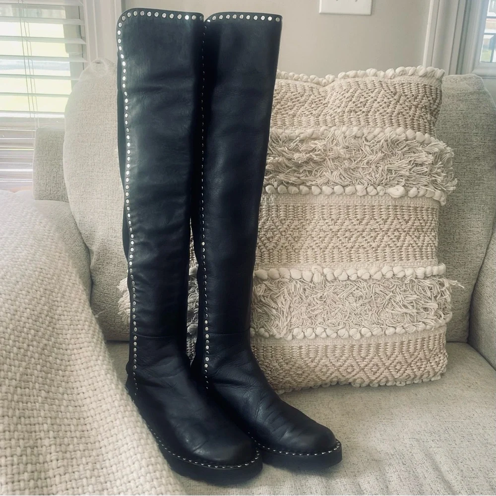 LIMITED EDITION STUART WEITZMAN 5050 Lift Studs Lug Over The Knee  Boots Black 8